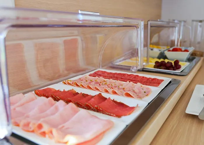 招待所 瑞特莫拉维克膳食公寓 3*